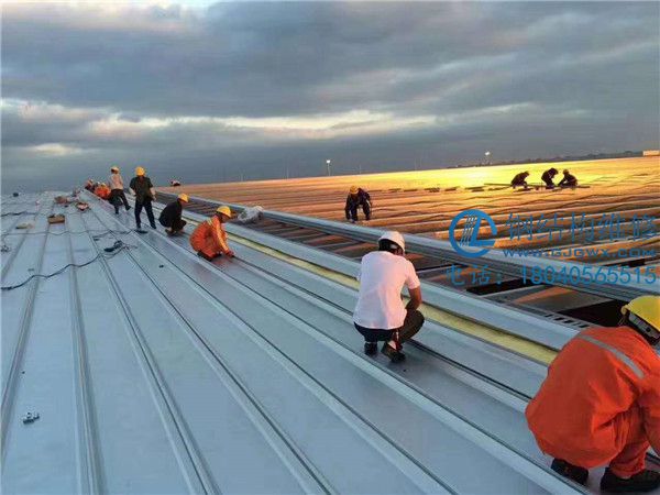 鋼結構廠房屋面換瓦彩鋼板更換翻新施工方案(圖1) 鋼結構廠房屋面換瓦彩鋼板更換翻新施工方案(圖1)